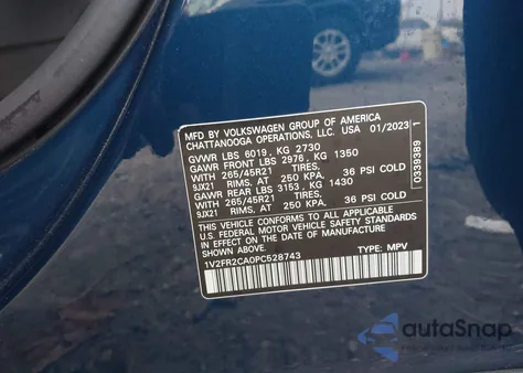 2023 Volkswagen Atlas 3.6L V6 Sel Premium R-Line z USA, uszkodzony, nr VIN 1V2FR2CA0PC528743